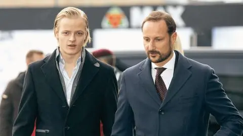 Príncipe heredero de Noruega se refirió a las acusaciones fiscales que enfrenta su hijastro Marius Borg Høiby