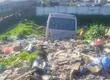 Iban 18 estudiantes a bordo: Conductor de bus de transporte escolar pierde el control y se estrella en Coronel