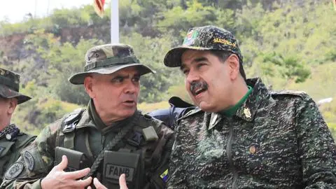 “Vamos a luchar si ustedes se atreven a poner un pie en Venezuela”: La advertencia del ministro Padrino López a Estados Unidos