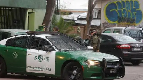 Tres atropellados en Santiago Centro: Uno en riesgo vital tras fuga de conductora ebria