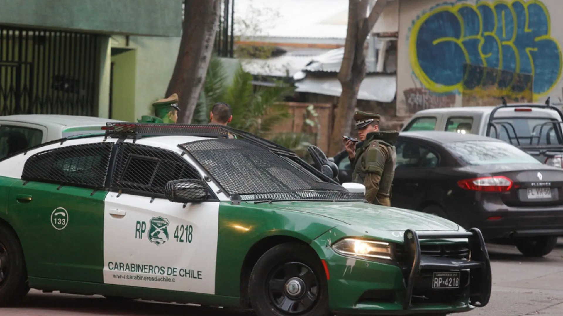 Tres atropellados en Santiago Centro: Uno en riesgo vital tras fuga de conductora ebria