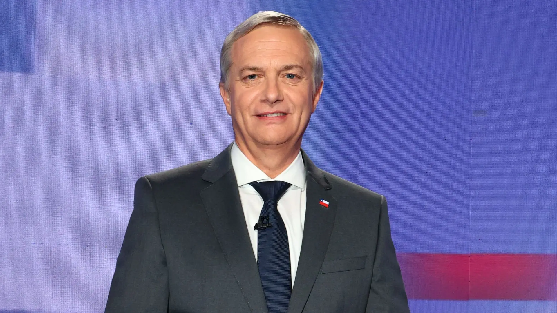 José Antonio Kast confesó tener un revólver “con cinco balas” en su casa