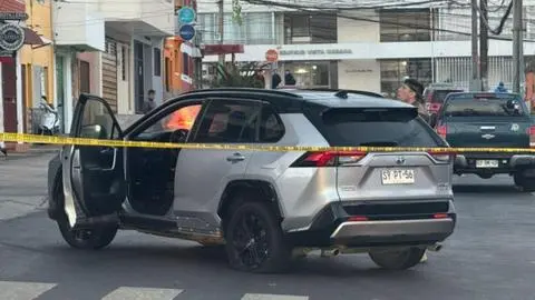 Carabinero dispara y atrapa a sujetos que intentaron atropellarlo tras persecución por un automóvil robado en Antofagasta