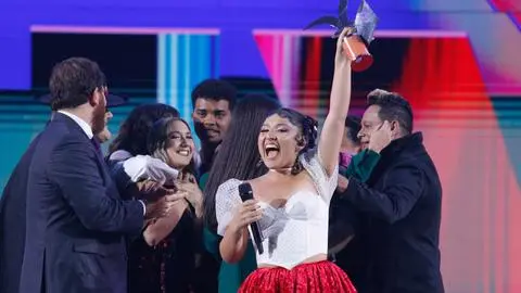 Ganadora de Competencia Folclórica Viña 2023 vuelve a Chile para concierto: Busca artista telonero