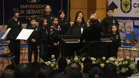 Orquesta y coro infanto juvenil de Barrio Norte realizó concierto en universidad