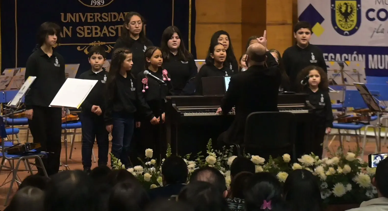Orquesta y coro infanto juvenil de Barrio Norte realizó concierto en universidad
