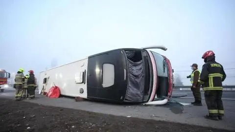 Cuatro personas fallecidas y múltiples heridos deja volcamiento de bus con pasajeros en la Ruta 5 Norte a la altura de Copiapó