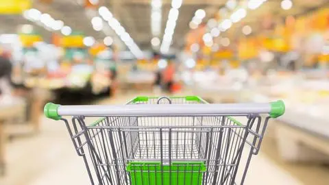 El ambicioso plan de Cencosud: busca comprar importante cadena de supermercados con casi 700 locales