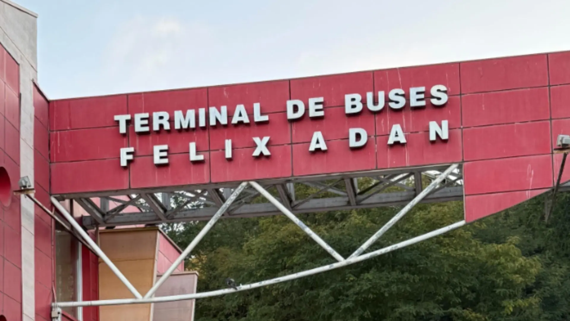 La historia de Félix Adán, el fundador del Terminal de Buses de Talcahuano que seguirá operando tras acuerdo con Eme Bus