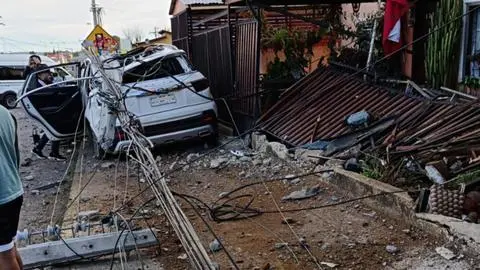 Vehículo chocó contra viviendas: Un fallecido y tres heridos deja accidente de alta energía en sector alto de Viña del Mar