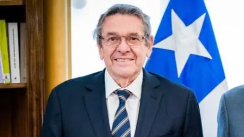 La carrera política de Jaime Gazmuri, el nuevo presidente del directorio de TVN