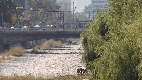 Encuentran cuerpo sin vida de sexo masculino en el río Mapocho