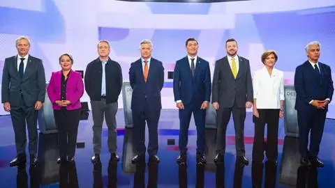 Encuesta Panel Ciudadano-UDD: Kast lidera con 25%, mientras Jara le sigue con 23% y Matthei con 17%