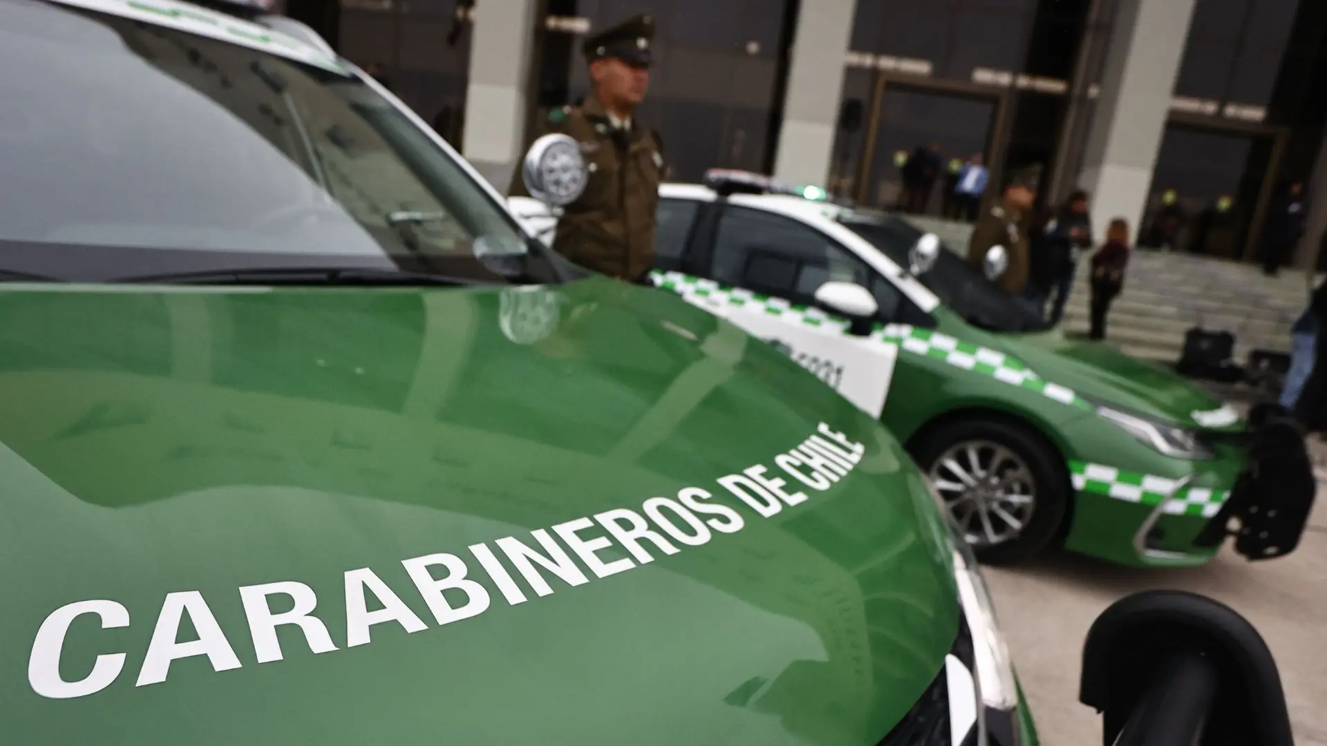 Bus con 28 turistas argentinos sufren violento robo en Tiltil: Iban camino a un tour de compras