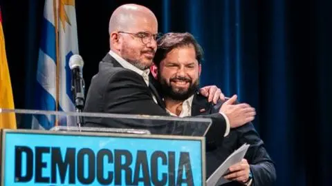 “Sin Giorgio yo no estaría acá”: Boric se reencuentra con Giorgio Jackson en medio de un foro en Nueva York