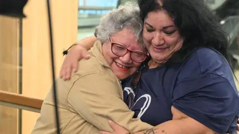 Madre de Hualpén se reencontró con sus hijas raptadas en dictadura después de 46 años