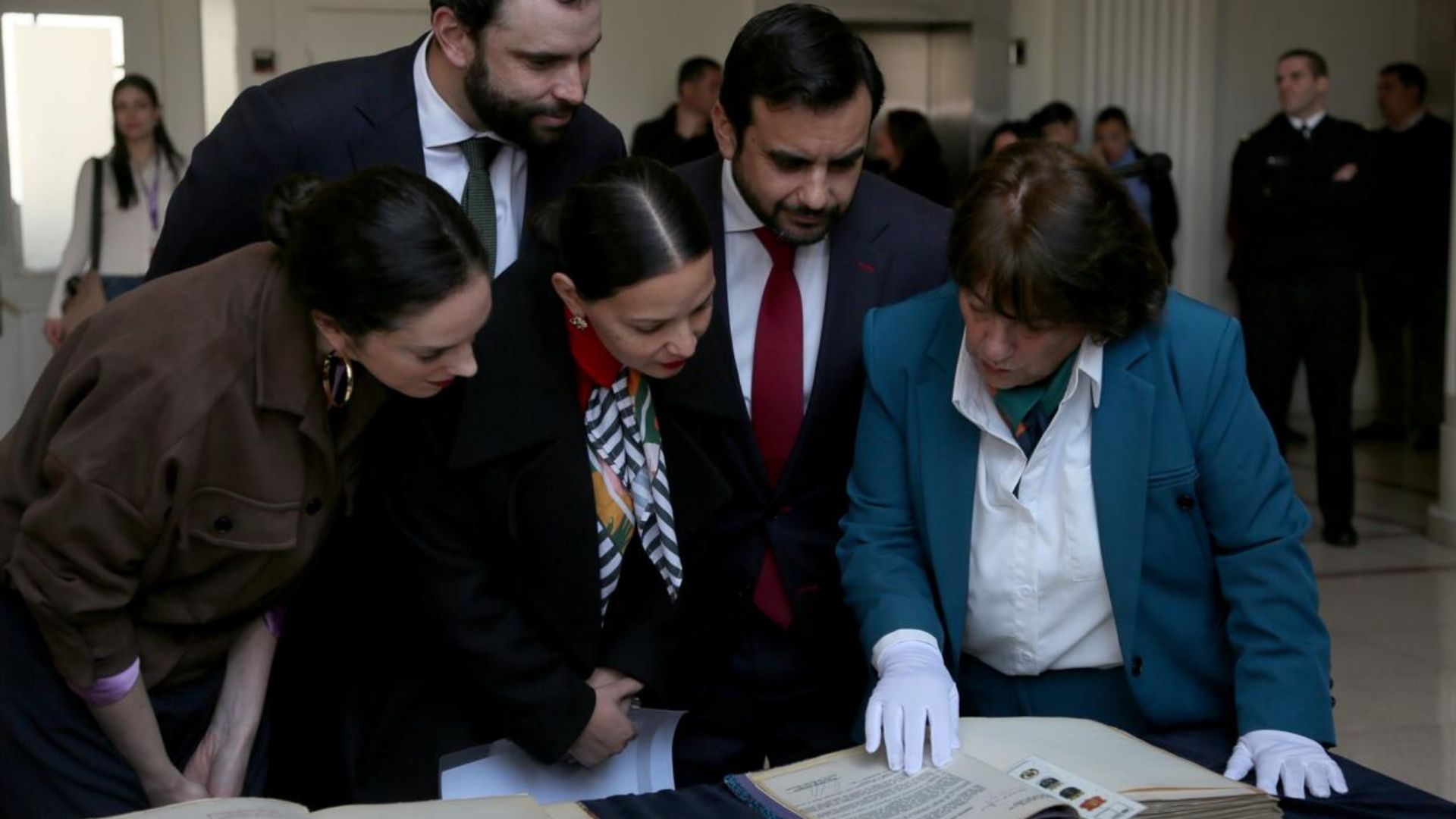Más de 230 mil documentos secretos de la dictadura son custodiados por el Ministerio de Defensa