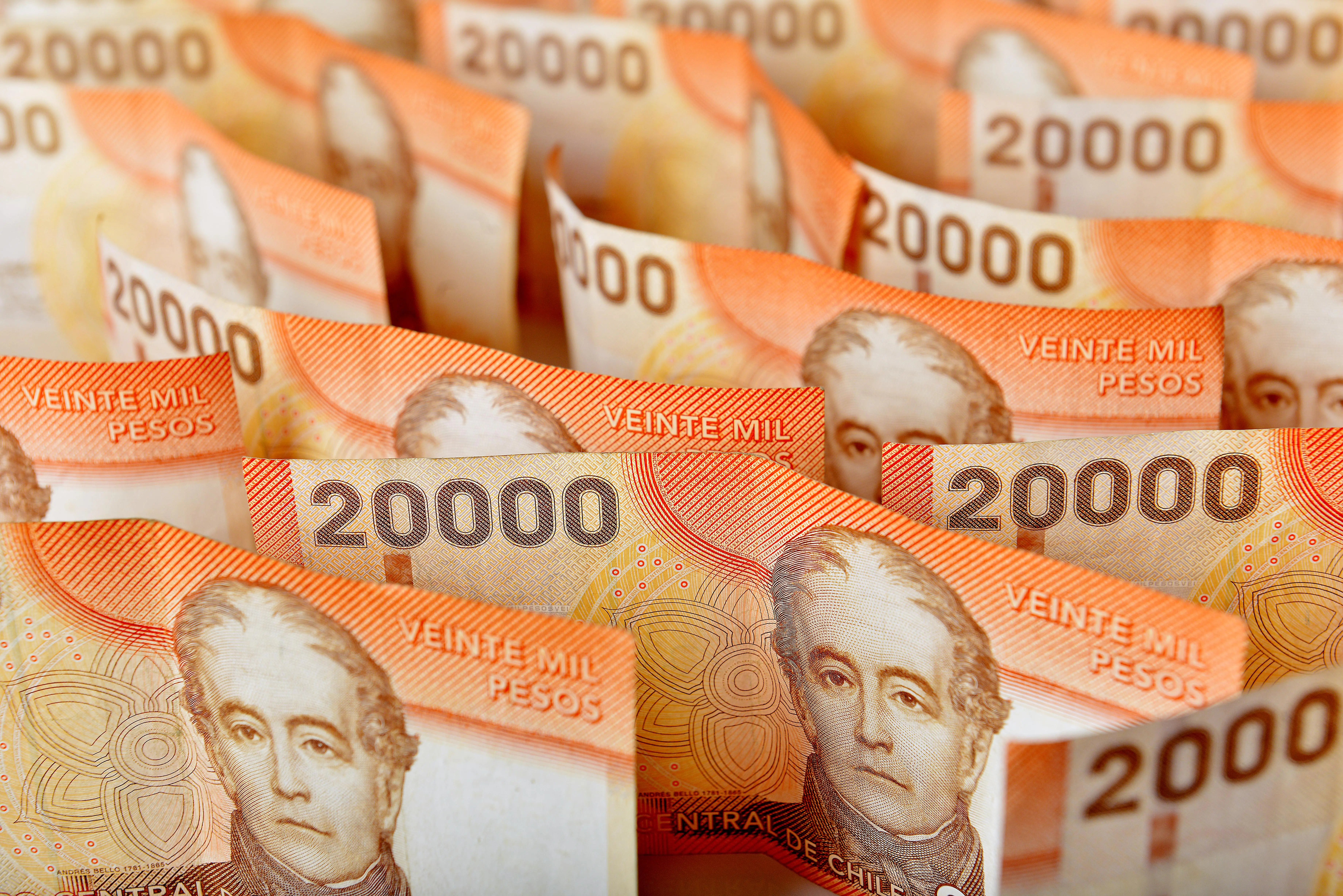 Aumento de la PGU en septiembre: Revisa a quiénes les subirá el beneficio a $250 mil