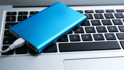 Emiten alerta por baterías externas de popular marca china: Defecto podría provocar un incendio