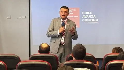 Utilizó licencia médica para viajar: Confirman salida del director del Servicio de Salud Arauco