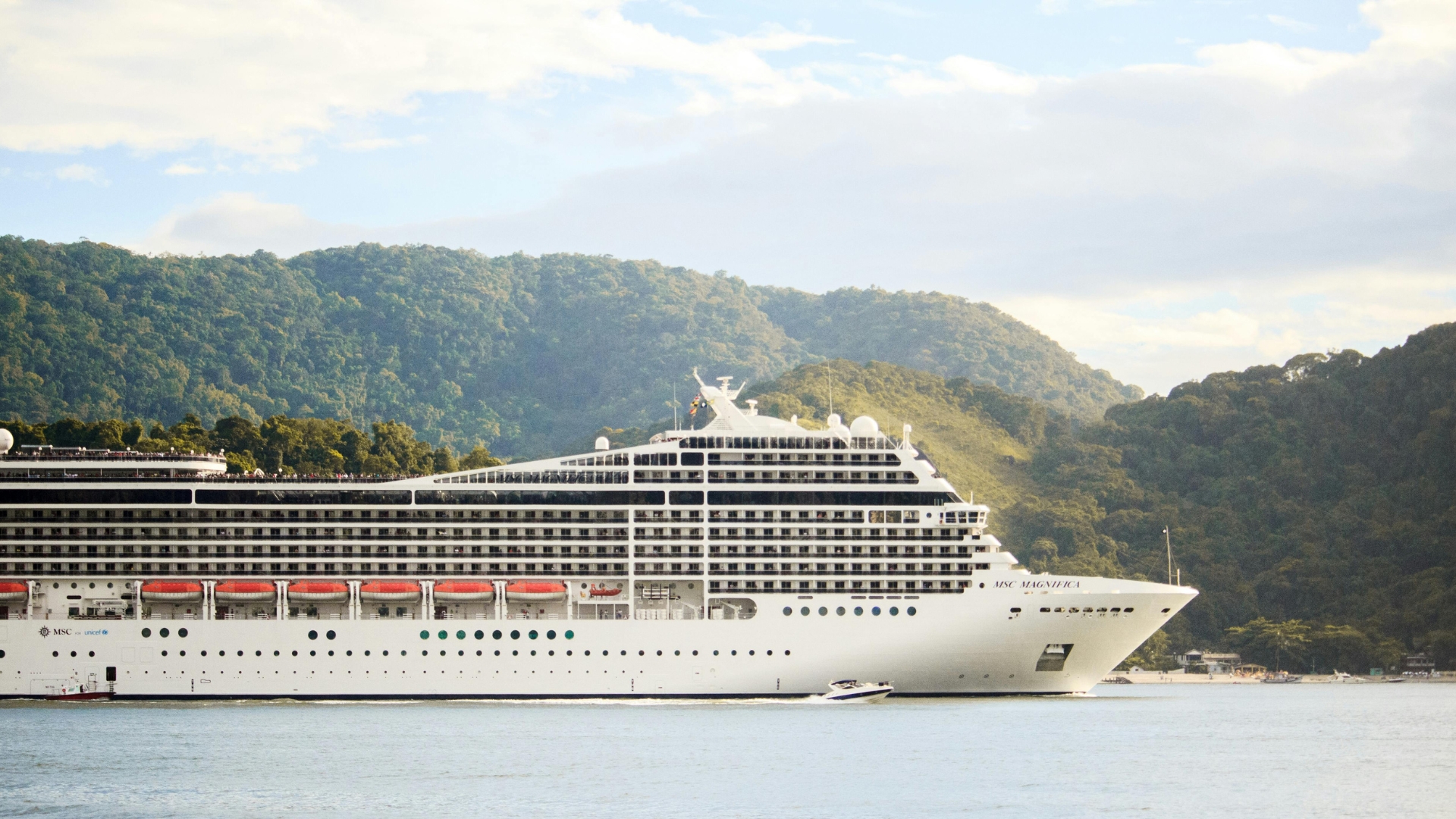 Mujer que viajó en crucero por Australia fue abandonada en una isla y acabó muerta