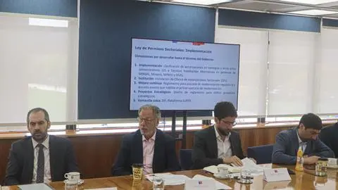 40 mil millones de dólares en proyectos: Gobierno priorizará inversiones públicas y privadas estancadas por permisos sectoriales de Biobío a Magallanes