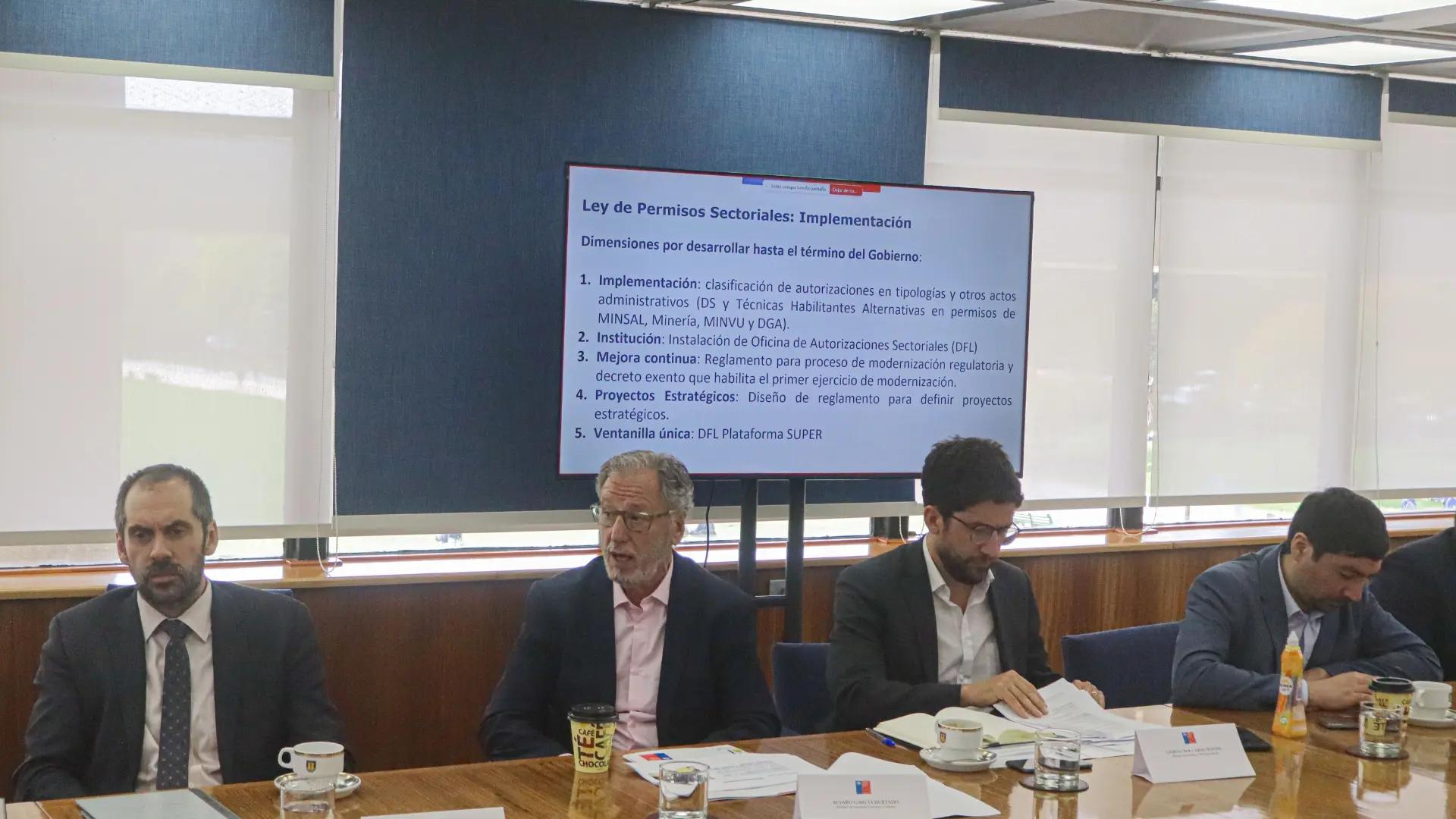 40 mil millones de dólares en proyectos: Gobierno priorizará inversiones públicas y privadas estancadas por permisos sectoriales de Biobío a Magallanes