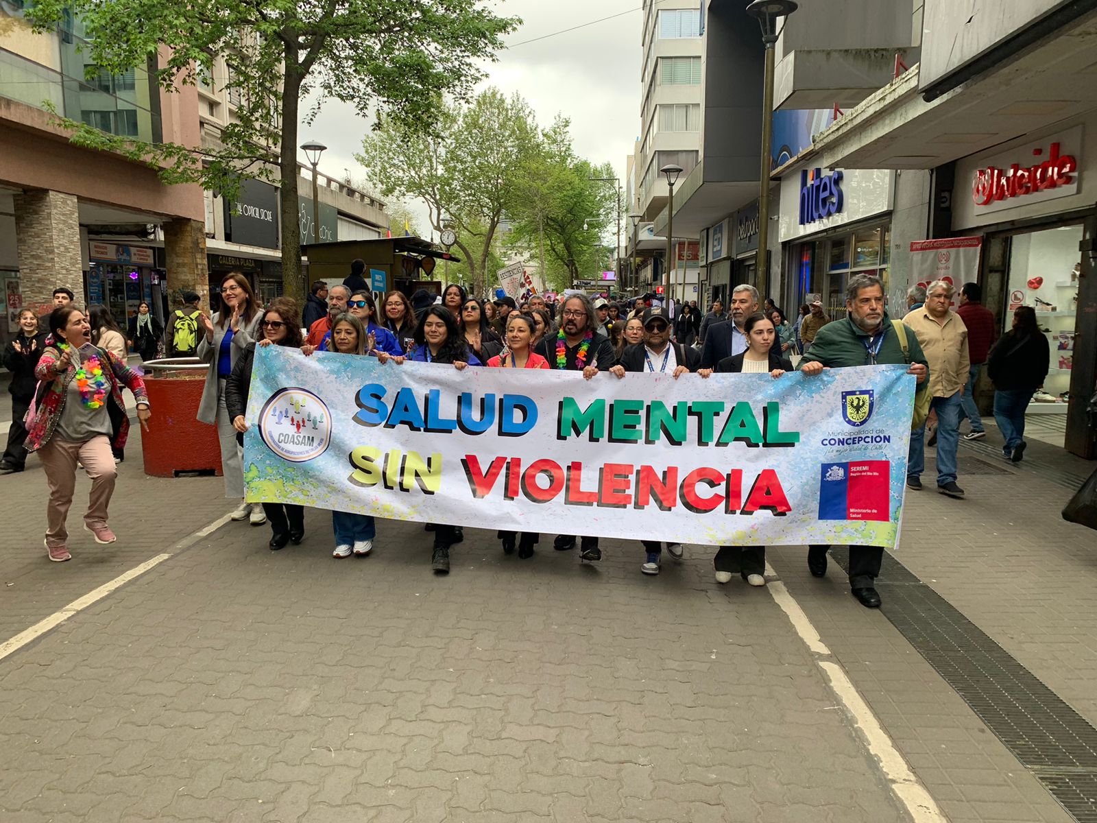 Agrupaciones del Biobío realizan marcha en Concepción por Día de la Salud Mental 2025
