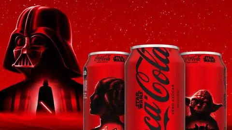 Ya están en Concepción las latas y botellas de Coca-Cola con los personajes más emblemáticos de Star Wars