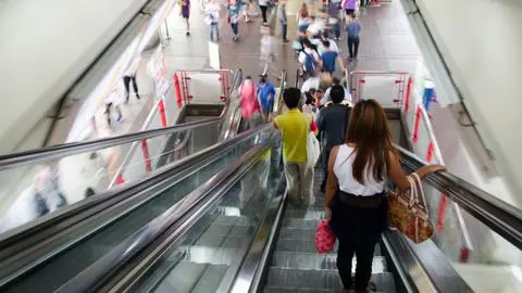 Sale a remate famoso centro comercial con supermercado, centro médico y tiendas: precio va desde los $30 mil millones