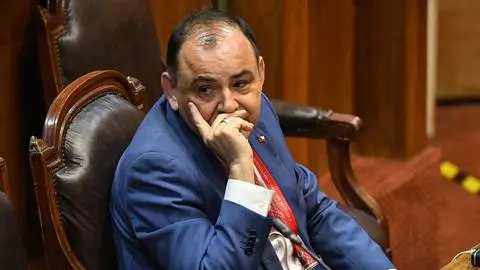 “Me someto a la institucionalidad”: Juez Antonio Ulloa tras aprobarse acusación constitucional en su contra por Caso Hermosilla