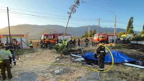Piloto de avioneta fallece tras estrellarse en sector rural de Putaendo: Accidente provocó un leve incendio en pastizal