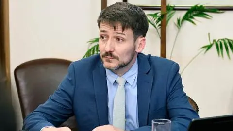 “No puede pasar desapercibido”: Bancada UDI anuncia acusación constitucional contra ministro Pardow por cobros irregulares en cuentas de luz
