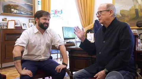 Silvio Rodríguez se reúne con Boric en la Moneda: “Para mi venir a Chile siempre es un honor”