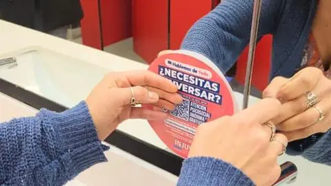 Códigos QR en la USM permiten a estudiantes acceder a chat de apoyo en salud mental de INJUV