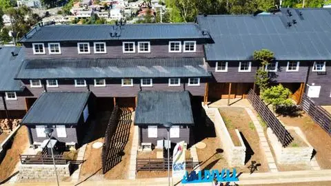 Familias regresan a los emblemáticos Pabellones 55 y 56 tras 15 años de espera: finalizan las obras de los edificios más antiguos de Lota