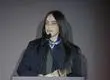 Billie Eilish critica a los multimillonarios y dona 11,5 millones de dólares a causas sociales