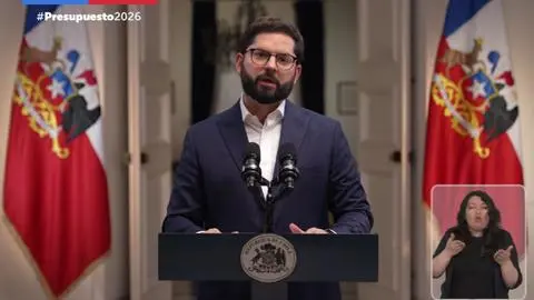 Presidente Boric critica propuesta de Kast para reducir el gasto público en cadena nacional: “¿Acaso van a echar abajo beneficios sociales?”
