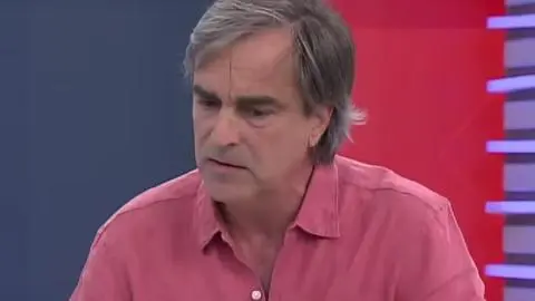 Luciano Cruz-Coke en Mesa Central: “La posibilidad de que Jeannette Jara sea presidenta está abierta”