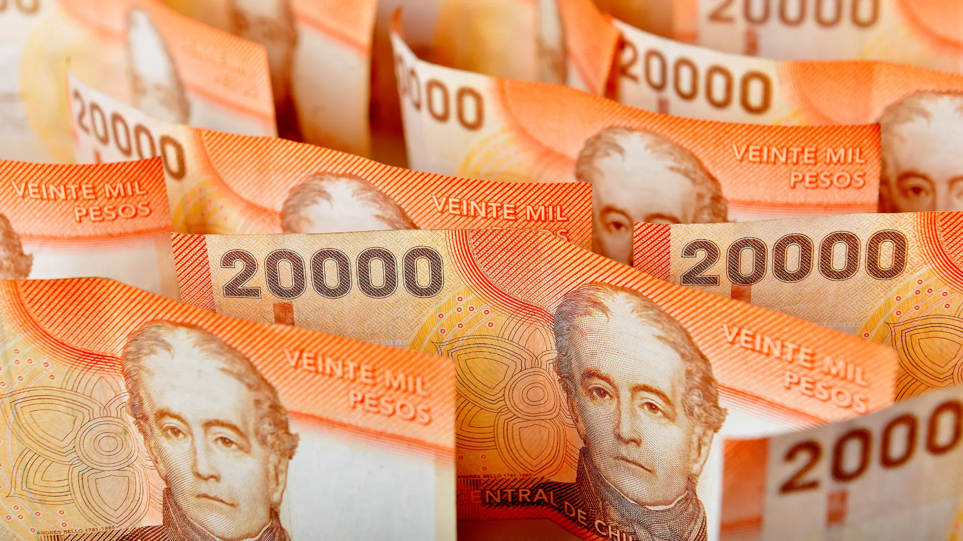 “No sirven para nada”: Ex presidente del Banco Central propone eliminar billete de 20 mil pesos