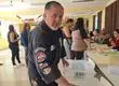 Diputado llegó con su indumentaria de karateca a votar en local del Gran Concepción: Llamó a los jóvenes a involucrarse más