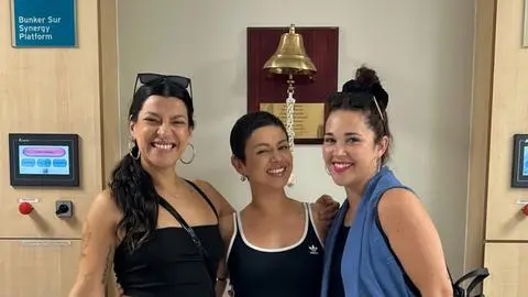 Karla Melo celebra tras finalizar tratamiento contra cáncer de mama