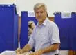 Harold Mayne-Nicholls fue a votar sin escoltas y apuntó a quienes los usan: “Después nos quejamos que no hay seguridad”