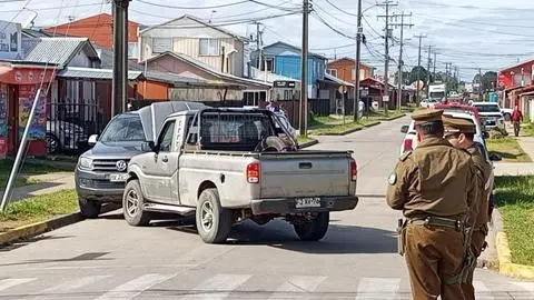 Chocó contra un vehículo estacionado: Adulto mayor de 82 años fallece tras sufrir un infarto luego de ir a votar en Los Muermos