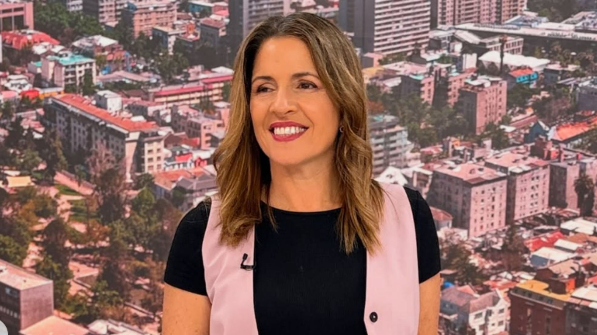 TVN confirma diagnóstico de Monserrat Álvarez: se desvaneció repentinamente durante transmisión por elecciones
