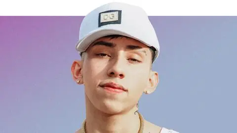 Detienen a cantante urbano chileno Standly por manejar bajo influencia de drogas: portaba dos bolsas de marihuana