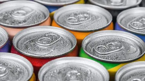 El fin de una era: Gigante multinacional dejará de producir varios sabores de bebidas tras fuerte caída en ventas