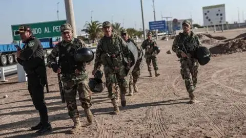 Perú anuncia estado de emergencia y despliegue de Fuerzas Armadas en provincias fronterizas con Chile
