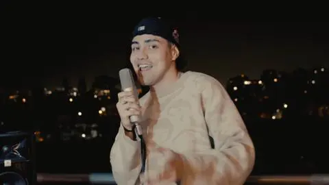 Cantante penquista Pepe Fly regresa a su ciudad natal para lanzar su nuevo sencillo “Toxi” en Club Somos