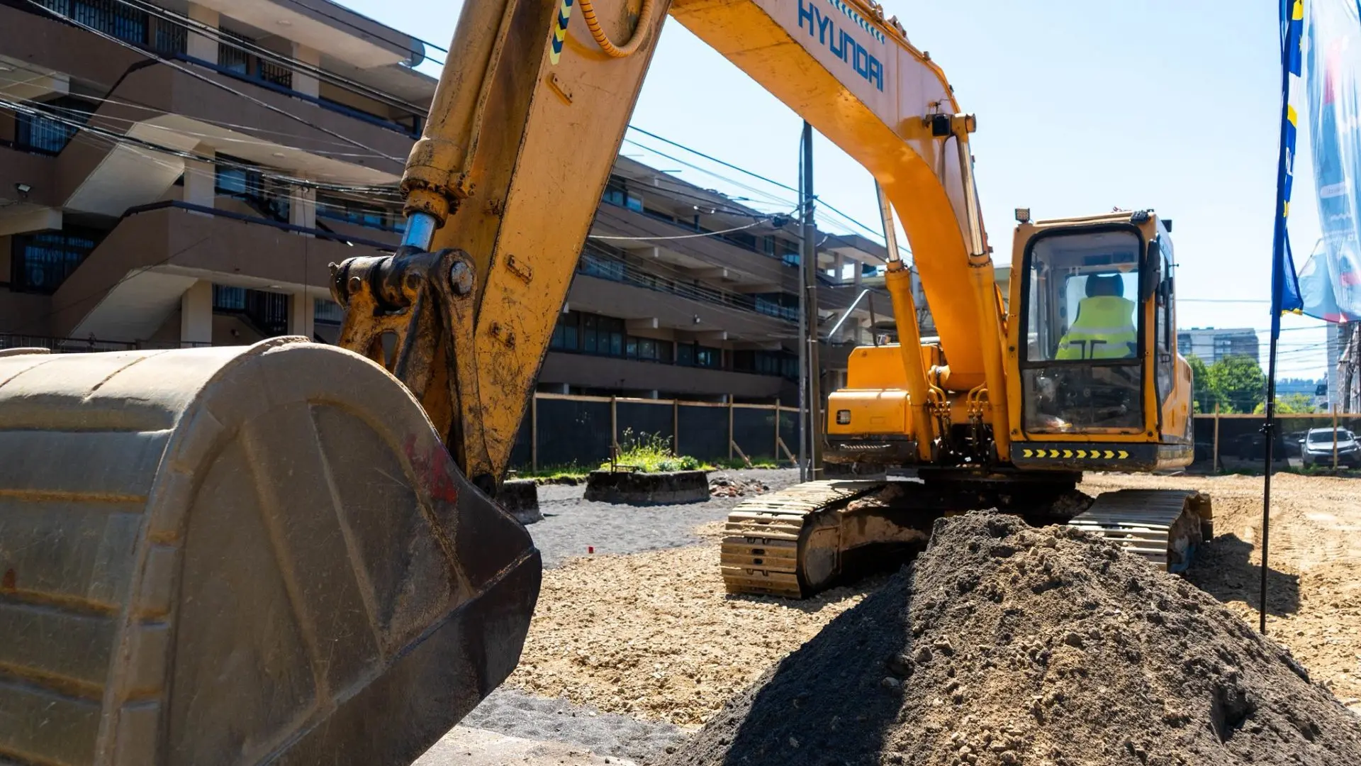Histórica plaza deportiva renace en Remodelación Concepción: avanzan las obras en el sector Paicaví